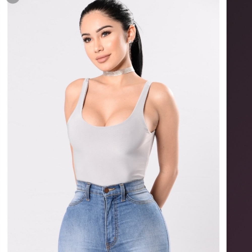 Fashion nova swoop the scoop bodysuit xs and mediu